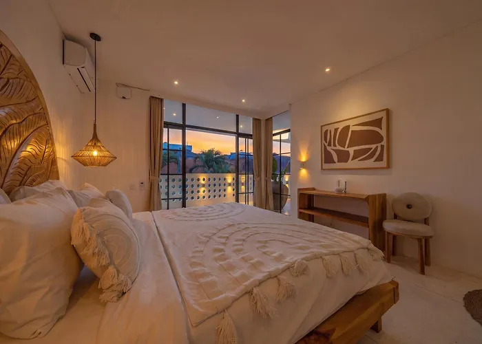 Eliad - Charming 3 Bedroom Mediterranean In Berawa Villa