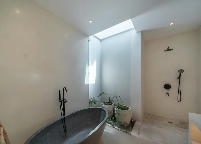Villa Eliad - Charming 3 Bedroom Mediterranean In Berawa