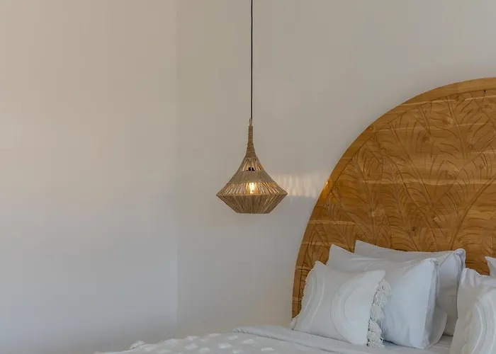 Eliad - Charming 3 Bedroom Mediterranean In Berawa * Canggu