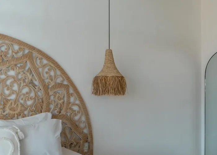 Villa Eliad - Charming 3 Bedroom Mediterranean In Berawa Canggu