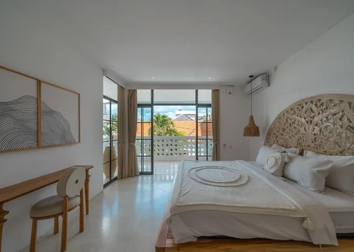 Eliad - Charming 3 Bedroom Mediterranean In Berawa