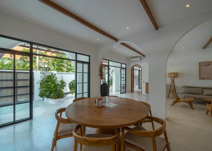 Eliad - Charming 3 Bedroom Mediterranean In Berawa