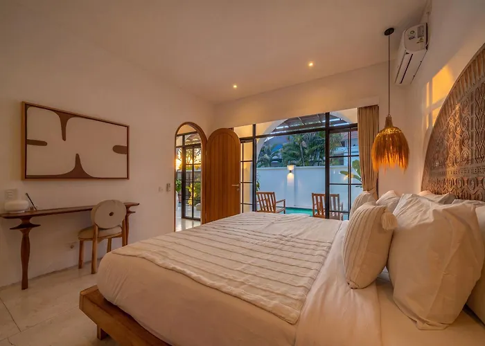 Eliad - Charming 3 Bedroom Mediterranean In Berawa * Canggu