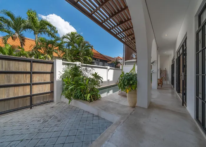 Eliad - Charming 3 Bedroom Mediterranean In Berawa