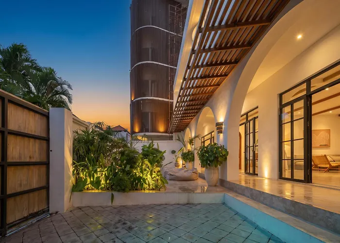 Eliad - Charming 3 Bedroom Mediterranean In Berawa Villa